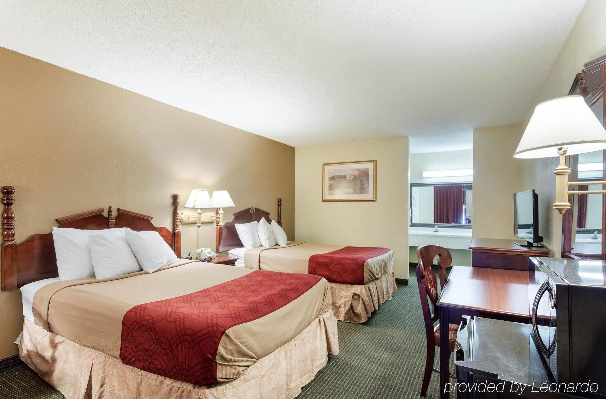 Rodeway Inn West Memphis Extérieur photo